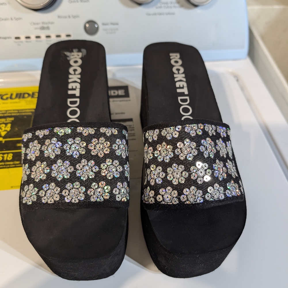 Rocket Dog Black Floral Women's Sandals